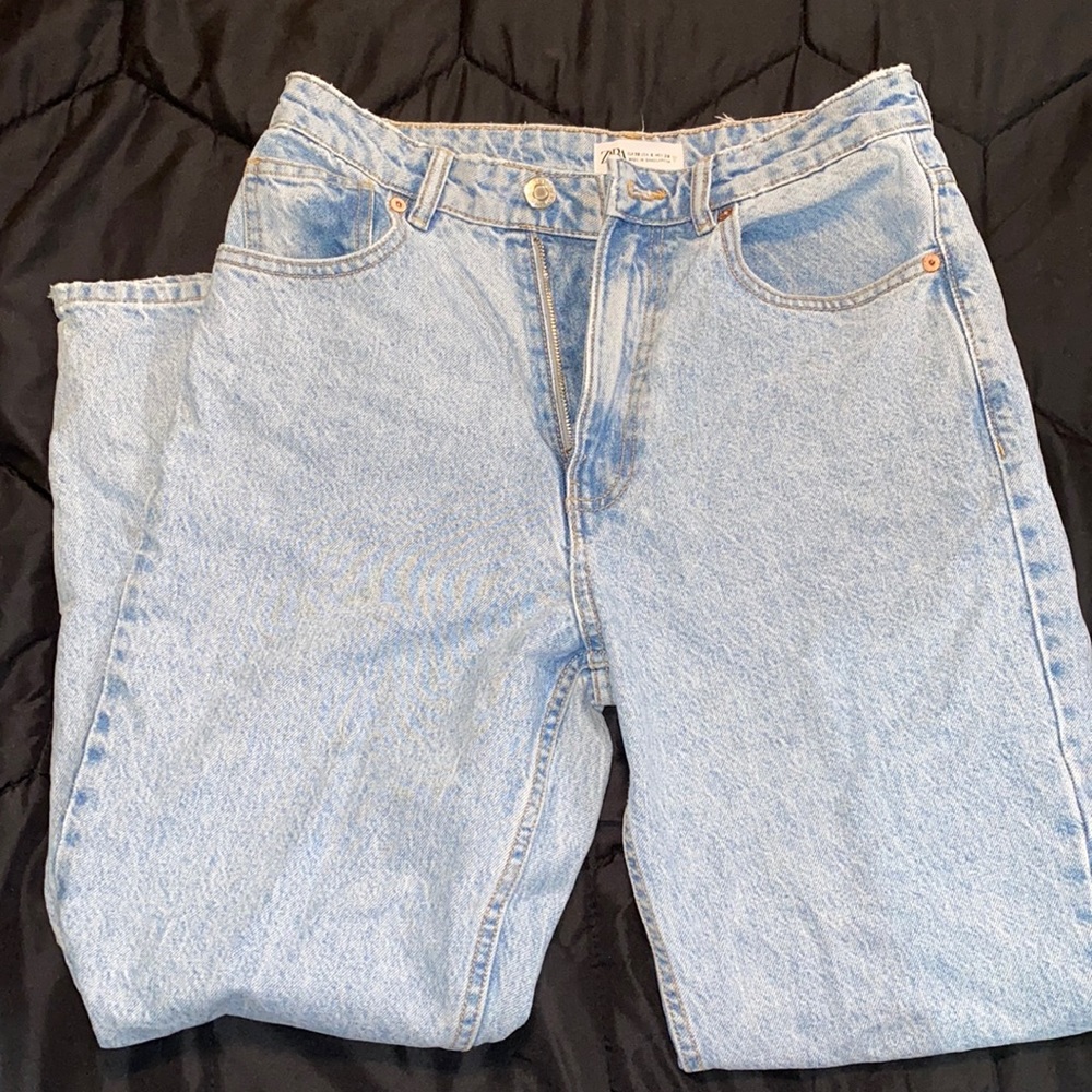 Zara light wash mom jeans